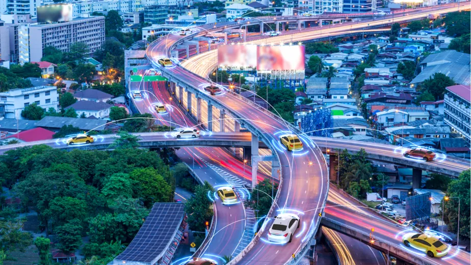A Weecar é uma empresa de rastreamento e monitoramento veicular à distância, e não uma seguradora. Isso significa que seu foco é garantir a localização precisa e a gestão inteligente da segurança do seu veículo, sem complicações ou burocracias.